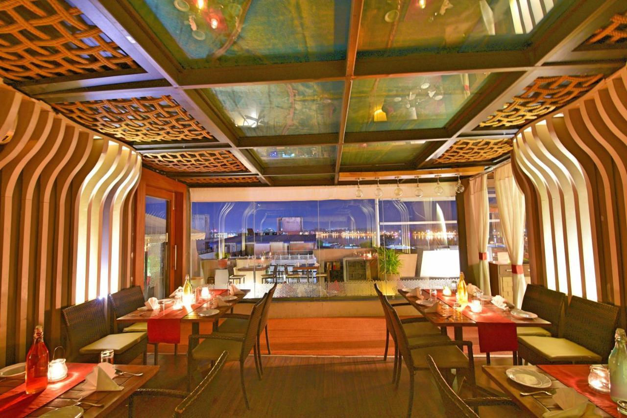 Hotel Surya Plaza Kota  Εξωτερικό φωτογραφία